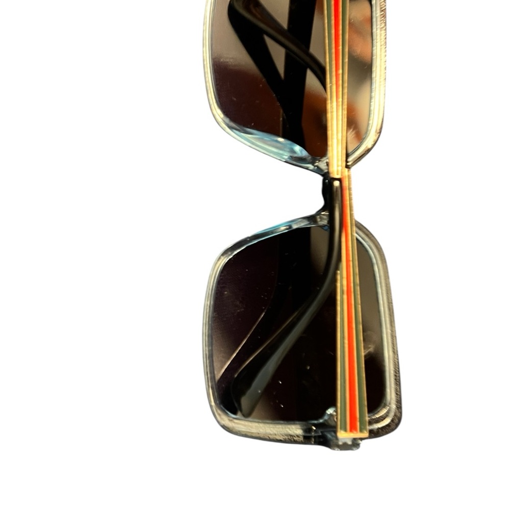 Elegant Black Sunglasses with Gold Accents - Picture 2 of 5